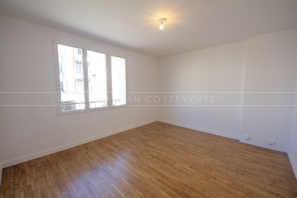 APPARTEMENT - 2 CHAMBRES - AUCUNS TRAVAUX - LUMINEUX - IDEALEMENT SITUE - RARE SUR LE MARCHE